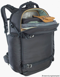 Nový batoh EVOC CP 35L Black