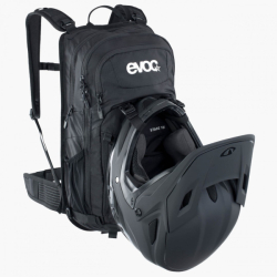 Nový batoh EVOC Stage 18L Black