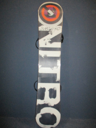 Snowboard NITRO SUBZERO 153cm + viazanie, VÝBORNÝ STAV