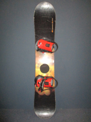 Snowboard NIDECKER PLASMA 146cm + viazanie, VÝBORNÝ STAV