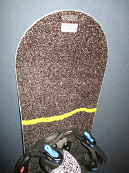 Snowboard NITRO RIPPER 137cm + viazanie, SUPER STAV