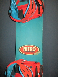 Snowboard NITRO RIPPER 142cm + viazanie, VÝBORNÝ STAV - kopie