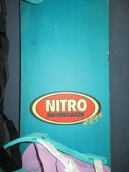 Snowboard NITRO RIPPER 142cm + nové viazanie, SUPER STAV